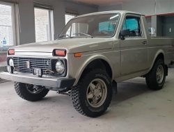 Редкий пикап Lada Niva выставили на продажу за 165 млн рублей. Фото