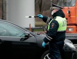 Почему нельзя ездить даже без одного номера: в ГИБДД все рассказали