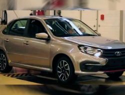 На АвтоВАЗе собрали первую упрощенную Lada Granta. Подробности