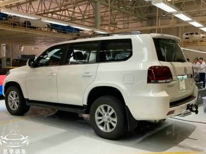 
            Вместо &laquo;Крузака&raquo; и &laquo;Гелика&raquo;. Топ-5 премиум-внедорожников из Китая
        