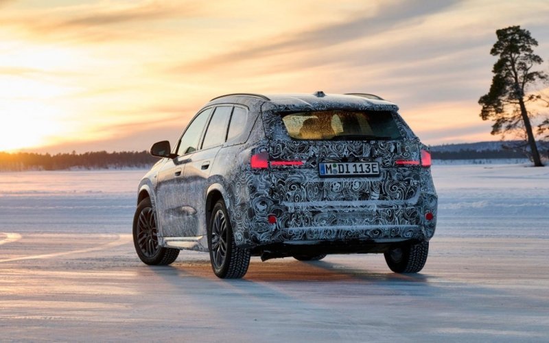 BMW рассказала о кроссовере X1 нового поколения