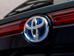 Toyota приостановит работу на 8 заводах из-за нехватки деталей