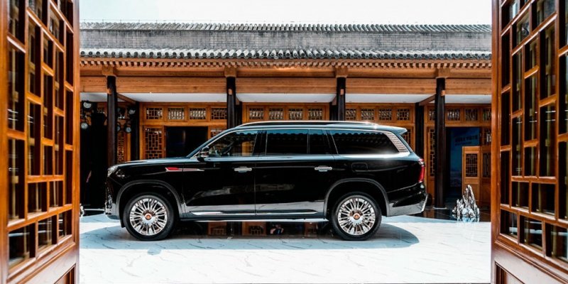 
            Вместо &laquo;Крузака&raquo; и &laquo;Гелика&raquo;. Топ-5 премиум-внедорожников из Китая
        