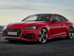 Audi RS 4 Avant и RS 5 стали быстрее и громче