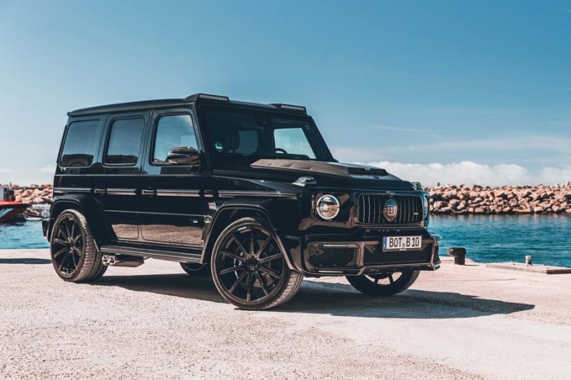 Brabus показал 900-сильный G-Class Superblack