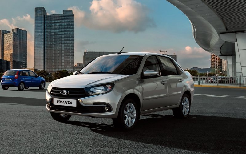 Названа дата начала производства упрощенных Lada