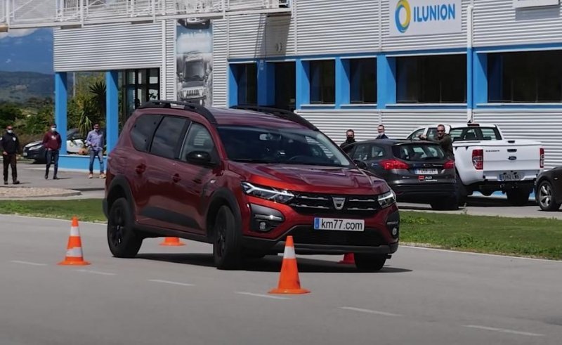 Dacia Jogger проверили «лосиным тестом»