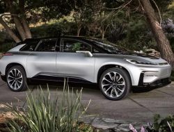 Faraday Future получил всего 400 заказов на 1050-сильный электрокроссовер