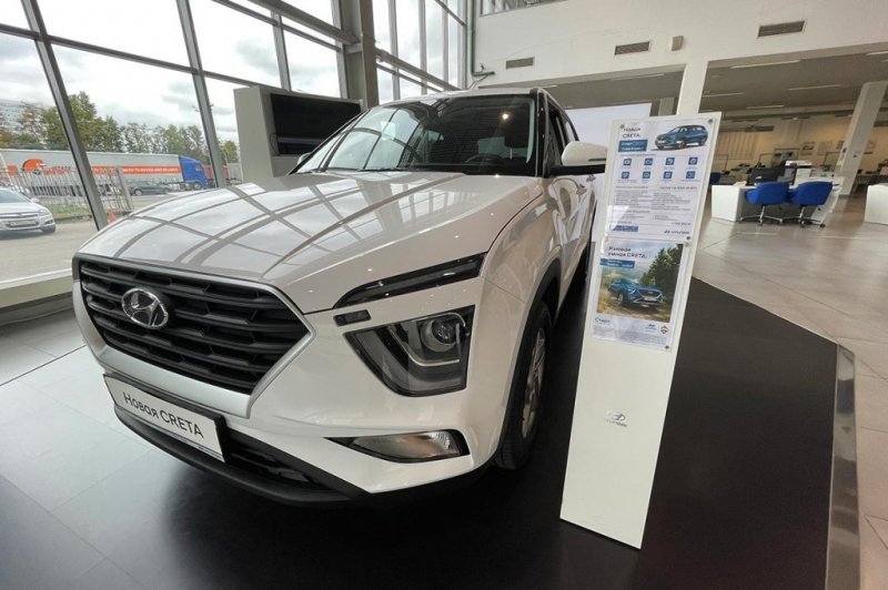 
            Топ-10 самых популярных авто в России. Реальные цены и наличие у дилеров
        