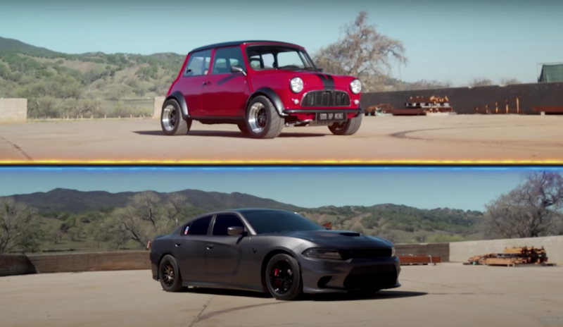 Классический MINI Cooper и Dodge Charger Hellcat сравнили в гонке по прямой