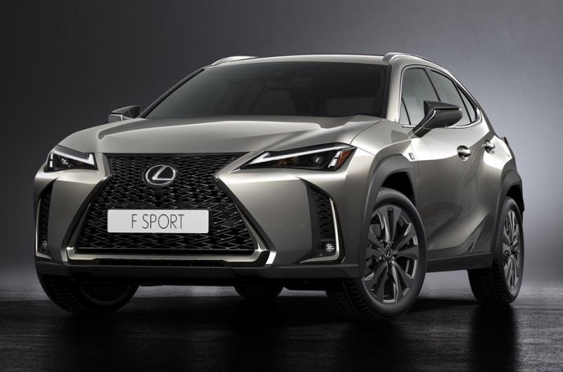 Lexus UX улучшили управляемость и мультимедийку