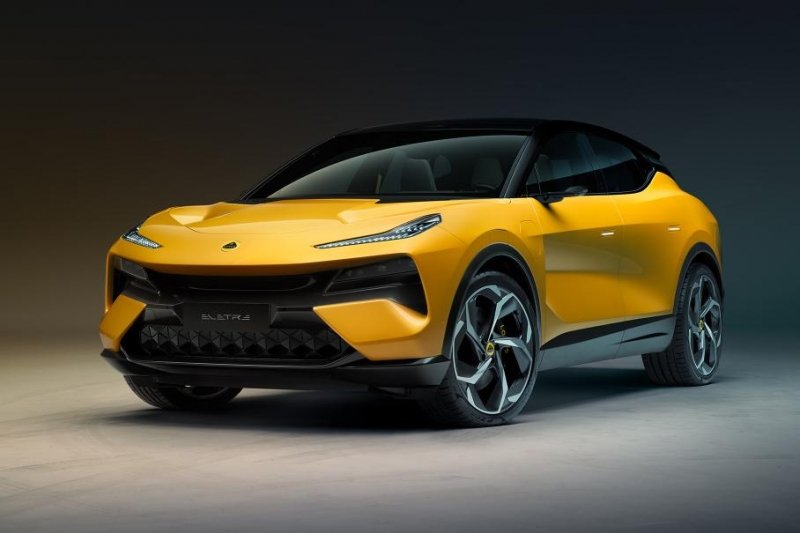 Lotus хочет к 2028 году выпустить столько же электрокаров, как за последние 70 лет