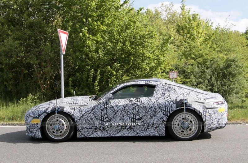 Mercedes-AMG GT второго поколения станет 843-сильным гибридом