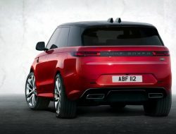 Новый Range Rover Sport, обновлённый Lexus UX и удлинённый Bentley Bentayga: главное за неделю