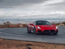 Новый спорткар Maserati попал под очередной отзыв