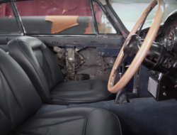 Посмотрите, как восстанавливают сиденья классического Aston Martin