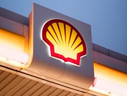 Shell прекратил продажу топлива на российских автозаправках