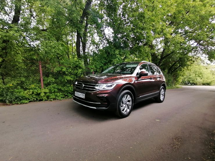 Сравнительный тест Volkswagen Tiguan и Mitsubishi Outlander: кайф или драйв?