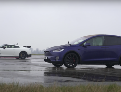Tesla Model X свели в гонке по прямой с Nissan GT-R Nismo