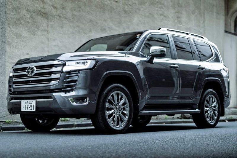 Toyota Land Cruiser 300 начнут собирать в Китае