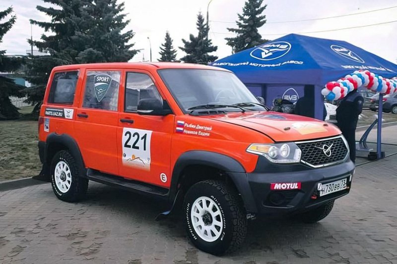 UAZ Patriot с мотором ЗМЗ оценили не хуже Toyota Land Cruiser