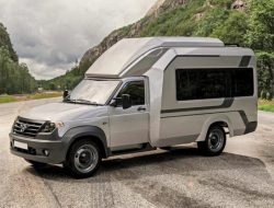 УАЗ показал дом на колесах с кухней, кроватью и душем