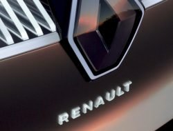 В Минпромторге назвали основные условия сделки с Renault