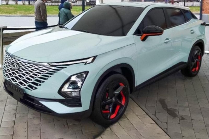 В Россию привезли новый кроссовер Chery: первые фотографии