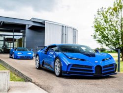 Bugatti показала первый клиентский экземпляр гиперкара Centodieci