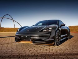 Для Porsche Taycan создали карбоновый боди-кит