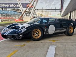 Электрическая реплика Ford GT40 будет звучать, как суперкар с «восьмеркой»