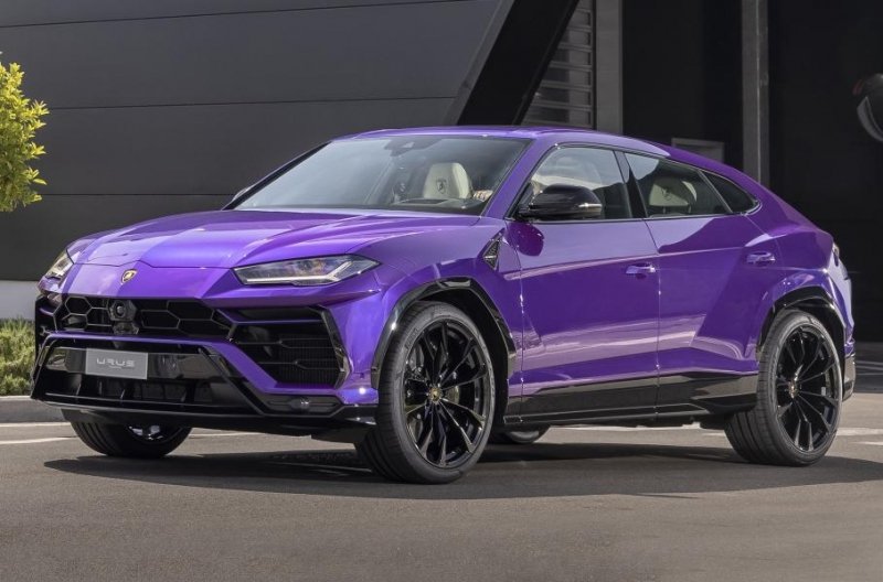 Юбилейный Lamborghini Urus отправят в Азербайджан