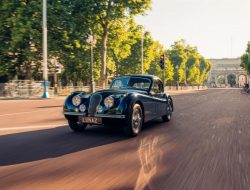 Lunaz показал электрический Jaguar XK120