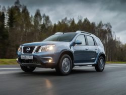 Минус один кроссовер: Nissan сокращает модельную линейку в России