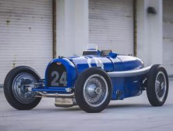 На торги выставили гоночный Bugatti 30-х годов