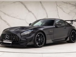 Посмотрите на Mercedes-AMG GT Black Series стоимостью больше полумиллиона долларов