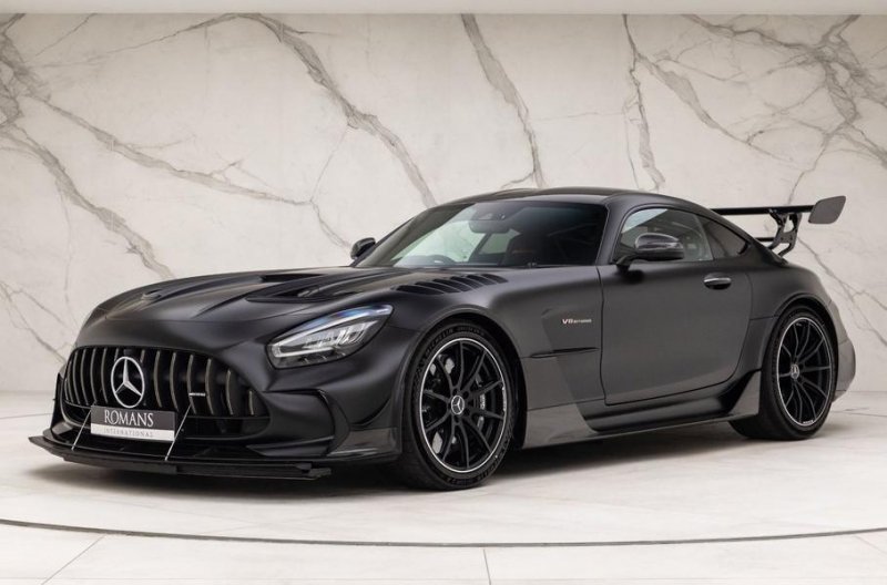 Посмотрите на Mercedes-AMG GT Black Series стоимостью больше полумиллиона долларов