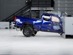 Toyota Tacoma признали небезопасным для пассажиров: пикап провалил краш-тест