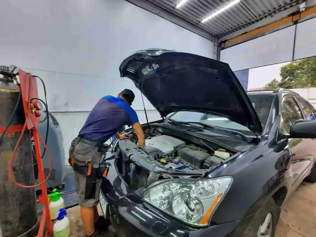 Заправка автокондиционерів в Дніпрі: як підтримувати прохолоду в салоні