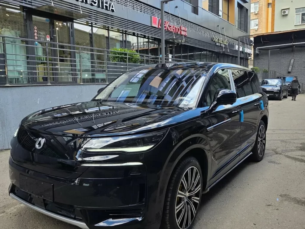 Особенности технического обслуживания электромобиля Denza N9